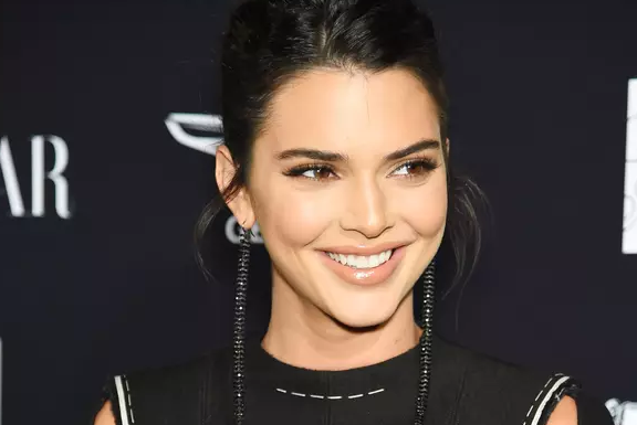 Beberapa langkah Menghilangkan Jerawat Ala Kendall Jenner